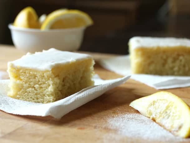 Gluten Free & VEGAN Lemon Poppyseed Cake | The Domestic Rebel