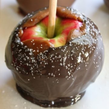 How to Make Chocolate-Covered Salted Caramel Apples - Gluten-Free Baking