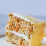 Tranche de gâteau aux carottes sans gluten